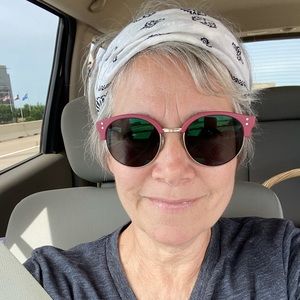 Meet your Posher, Sally